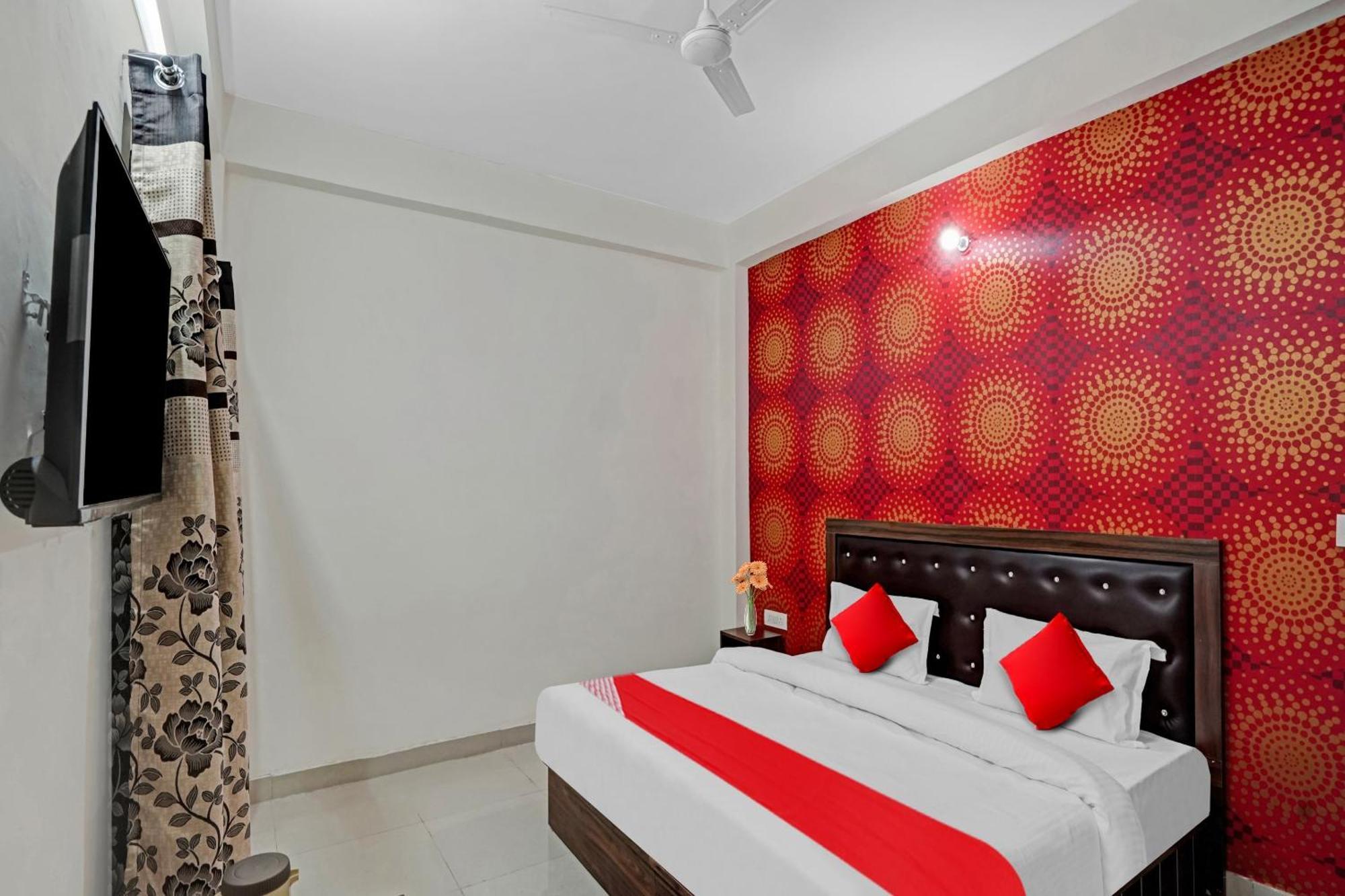 Hotel O Avs Hotel & Restaurant Noida Exterior photo
